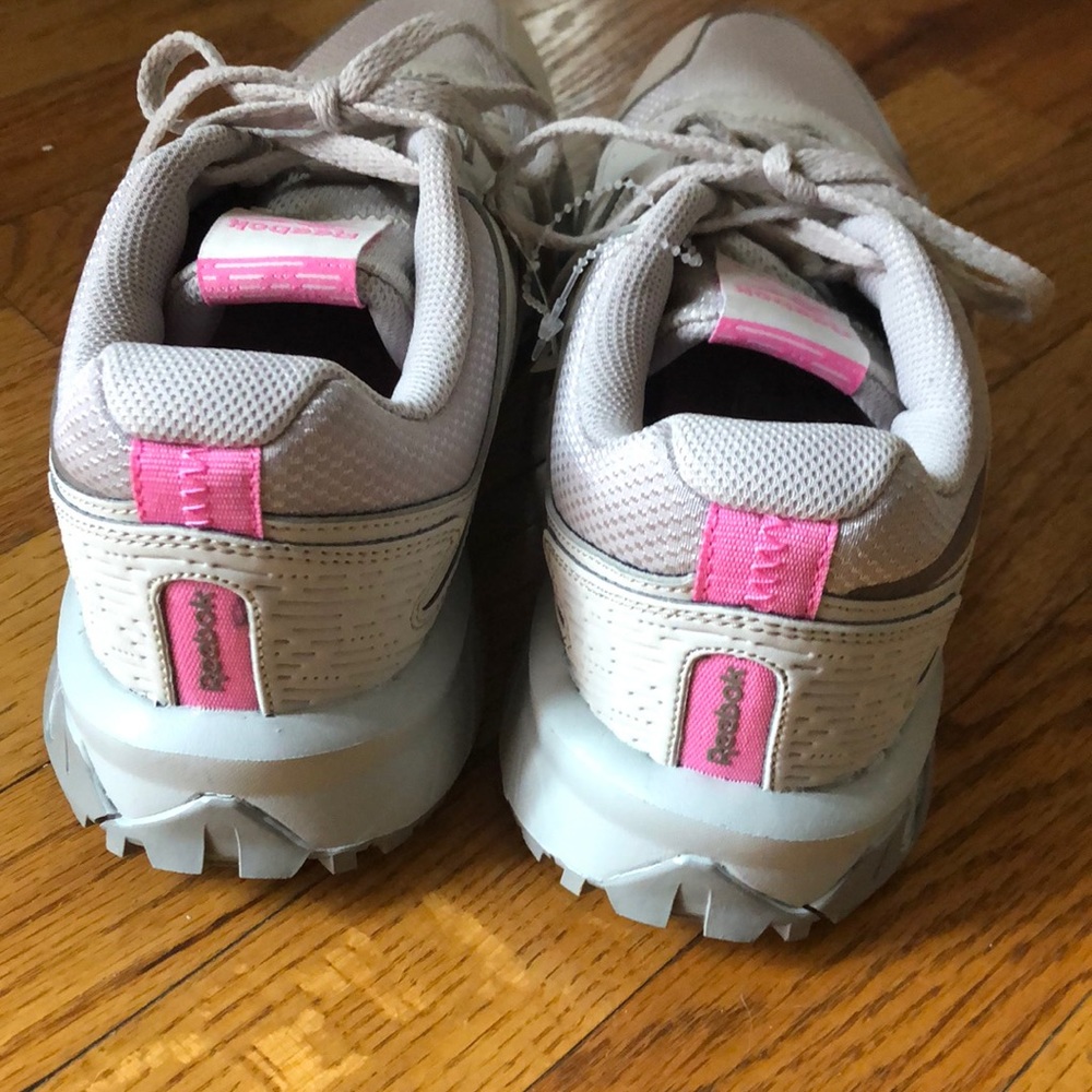 Reebok Ridgerider Sneakers - Picture 5 of 5